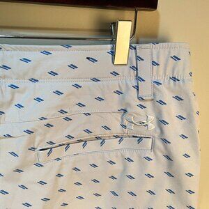 Under Armour Men's gray & blue flat front Golf Shorts 36 8" inseam EUC